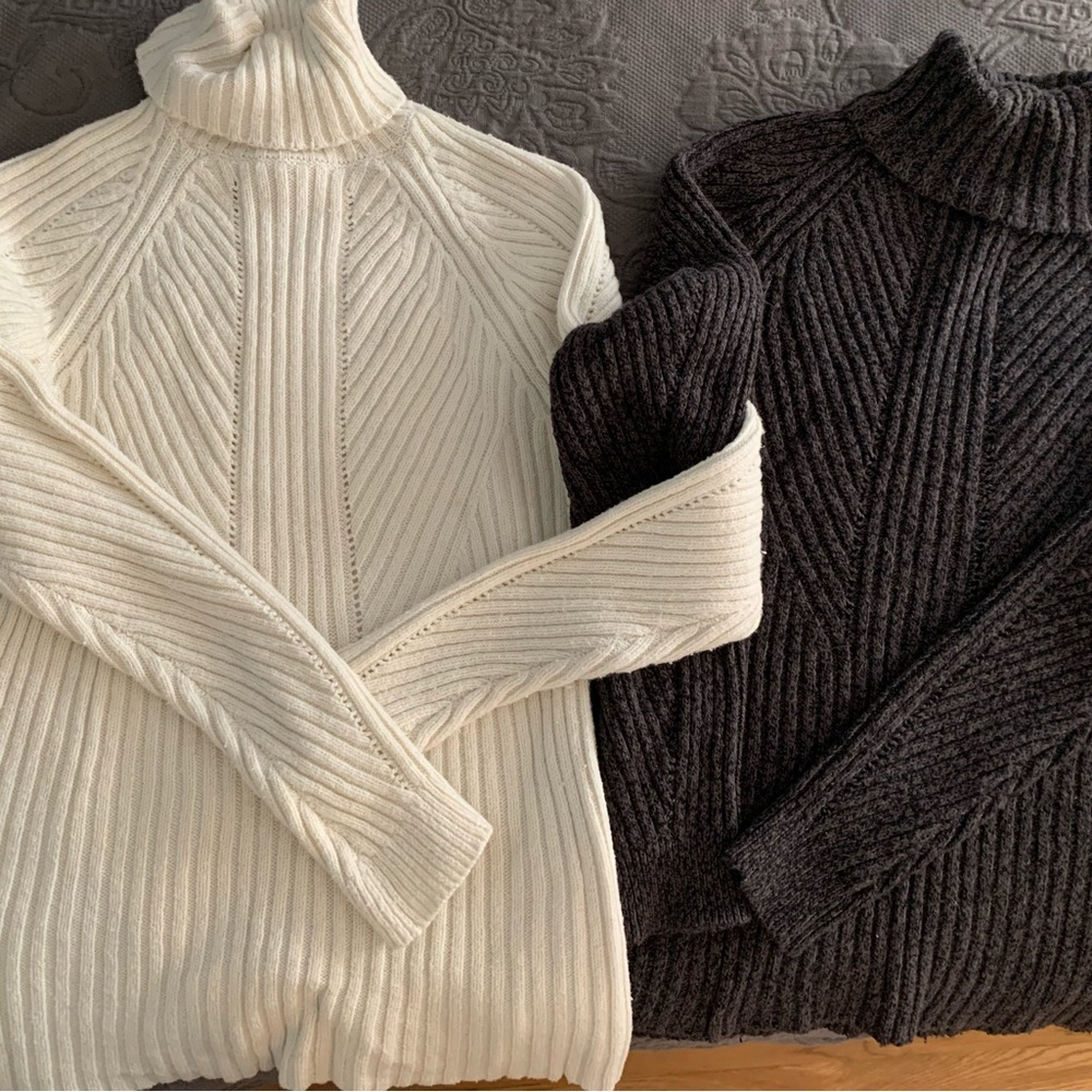 Pair of Women’s Sundance Sweaters Size Small